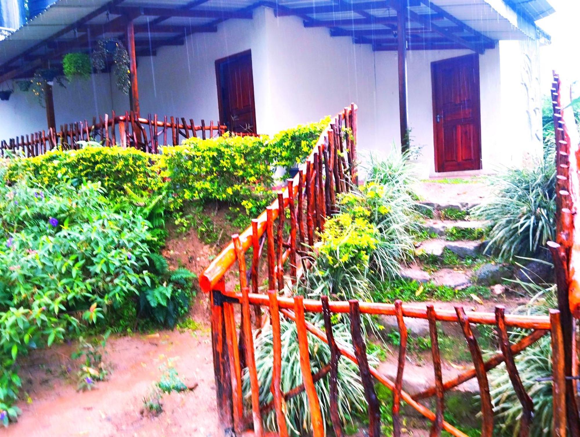 Ella Hotel Upper Hill Buitenkant foto